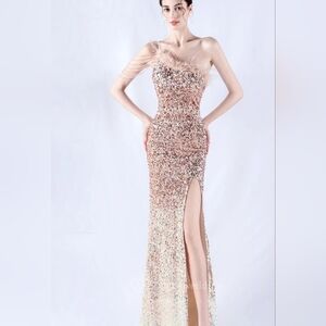 Gold One Shoulder Sleeveless Gown for Prom